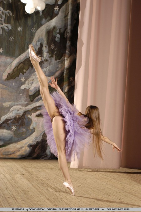 Jasmine A Is a ballet dancer