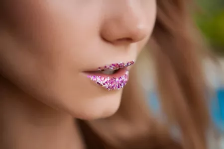 Pink lips glam