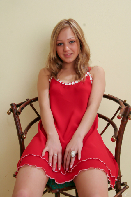 Cornelia V Red dress